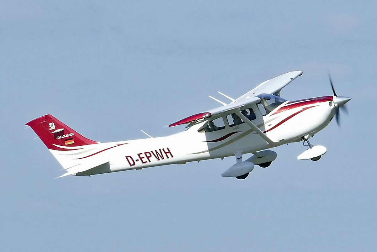 Cessna 182 T Skylane, D-EPWH beim Start in EDKB - 29.03.2019