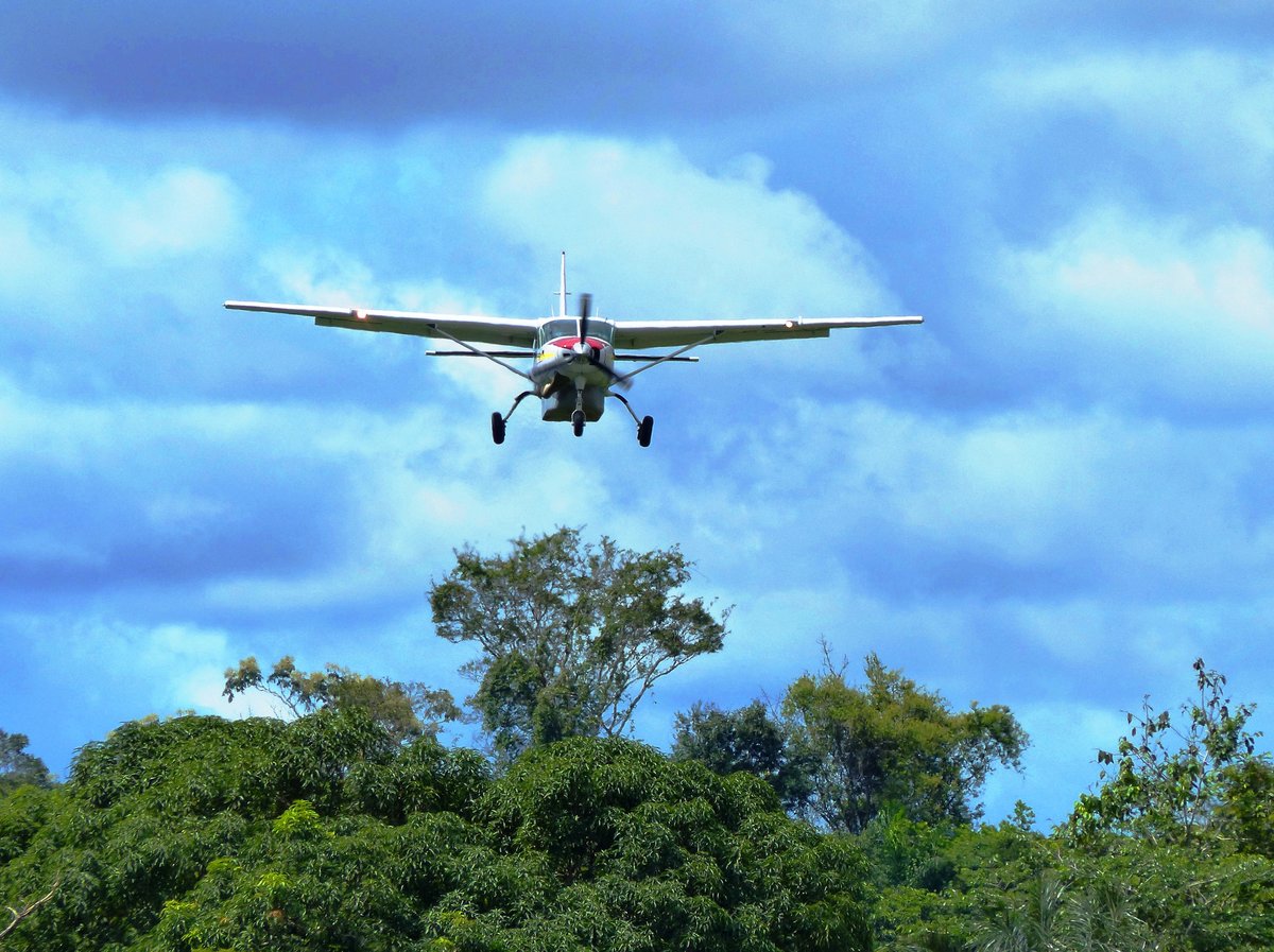 Cessna 208B Grand Caravan, PZ-TBS im Endanflug auf Cayana-Awaradam (AAJ) am 2.6.2017