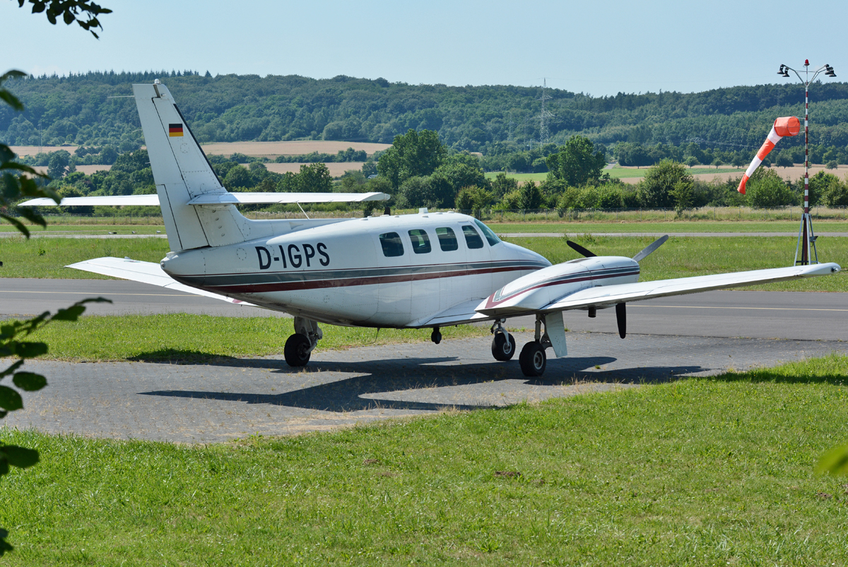 Cessna 303 Crusader, D-IGPS von  Terra Bildmessflug  in EDRK - 19.07.2016