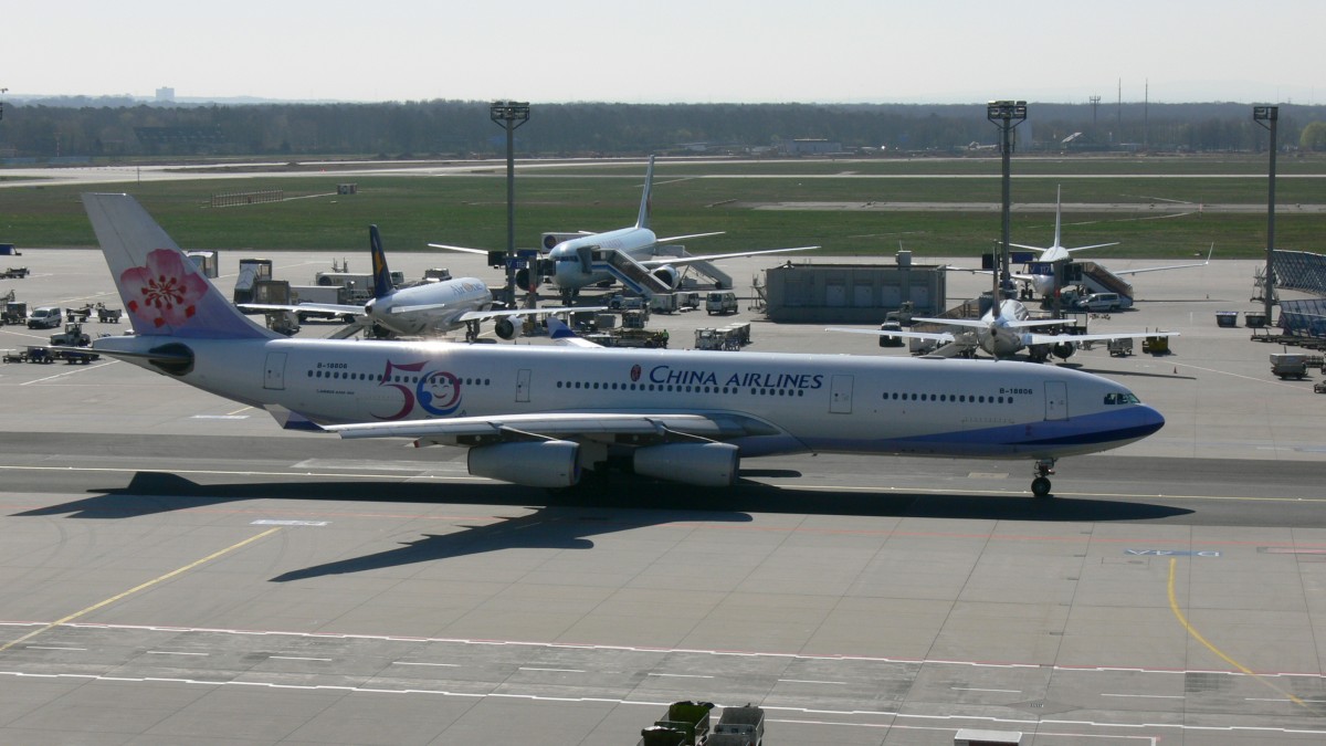 China Airlines B-18806 Airbus A340-313 in Frankfurt am 02.04.2011