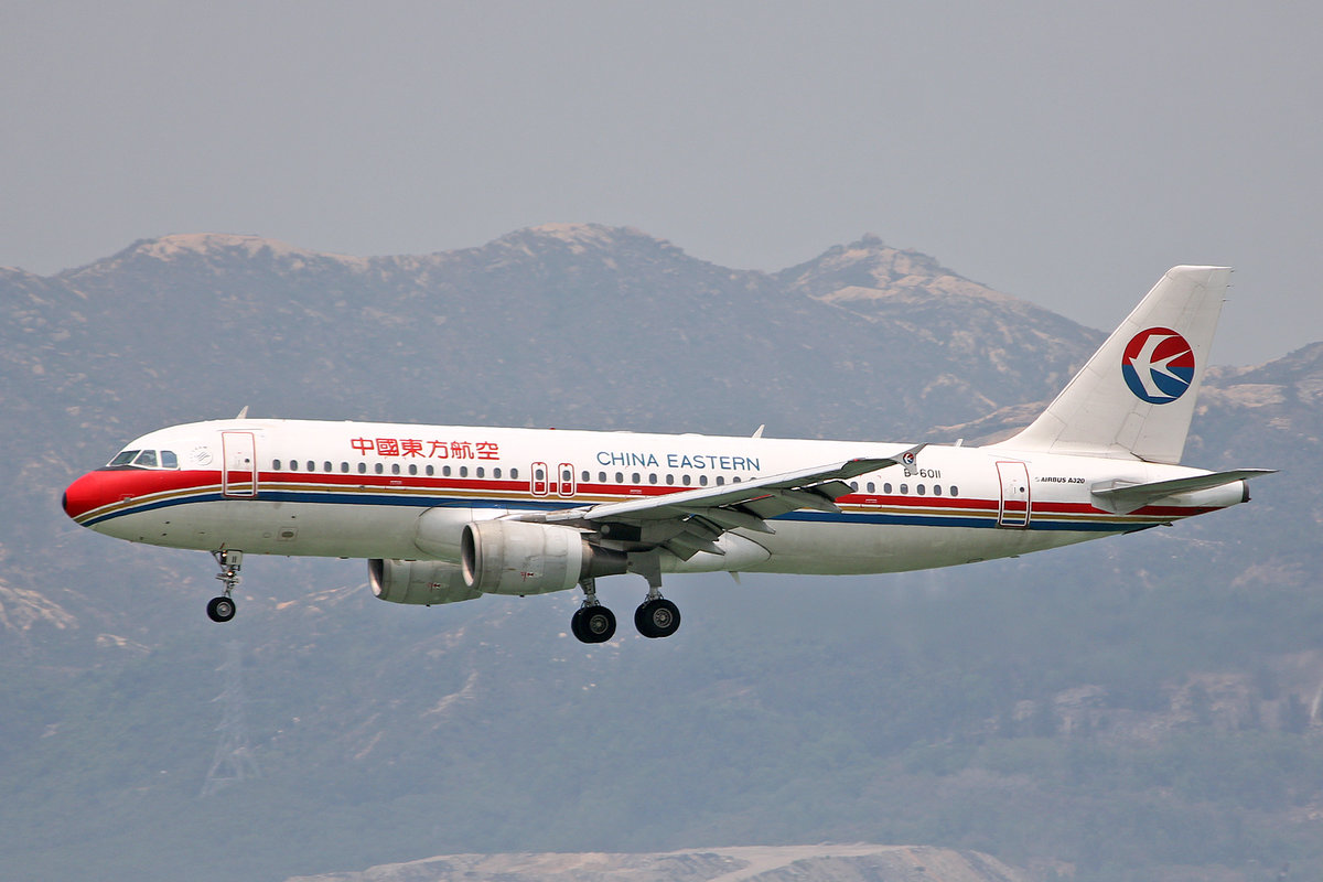 China Eastern Airlines, B-6011, Airbus A320-214, msn: 2235, 18.April 2014, HKG Hong Kong.