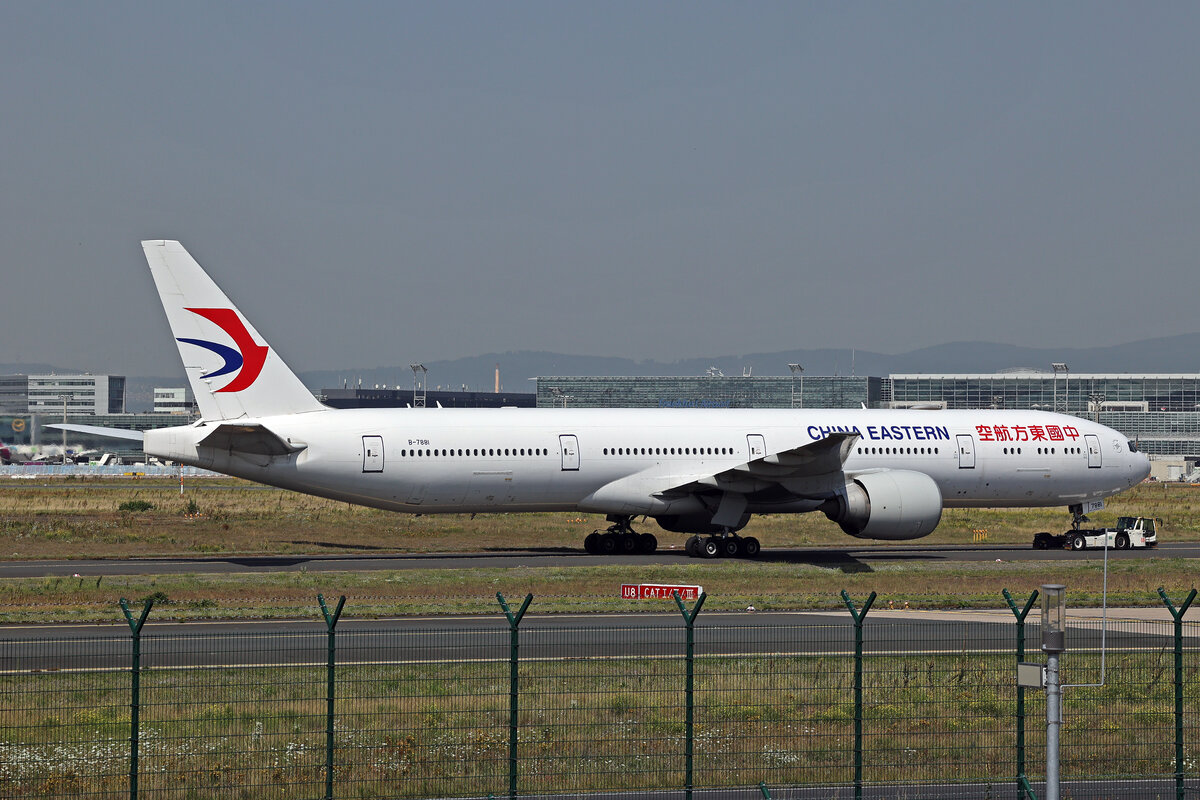 China Eastern Airlines, B-7881, Boeing B777-39PER, msn: 43285/1494, 13.August 2025, FRA Frankfurt, Germany.