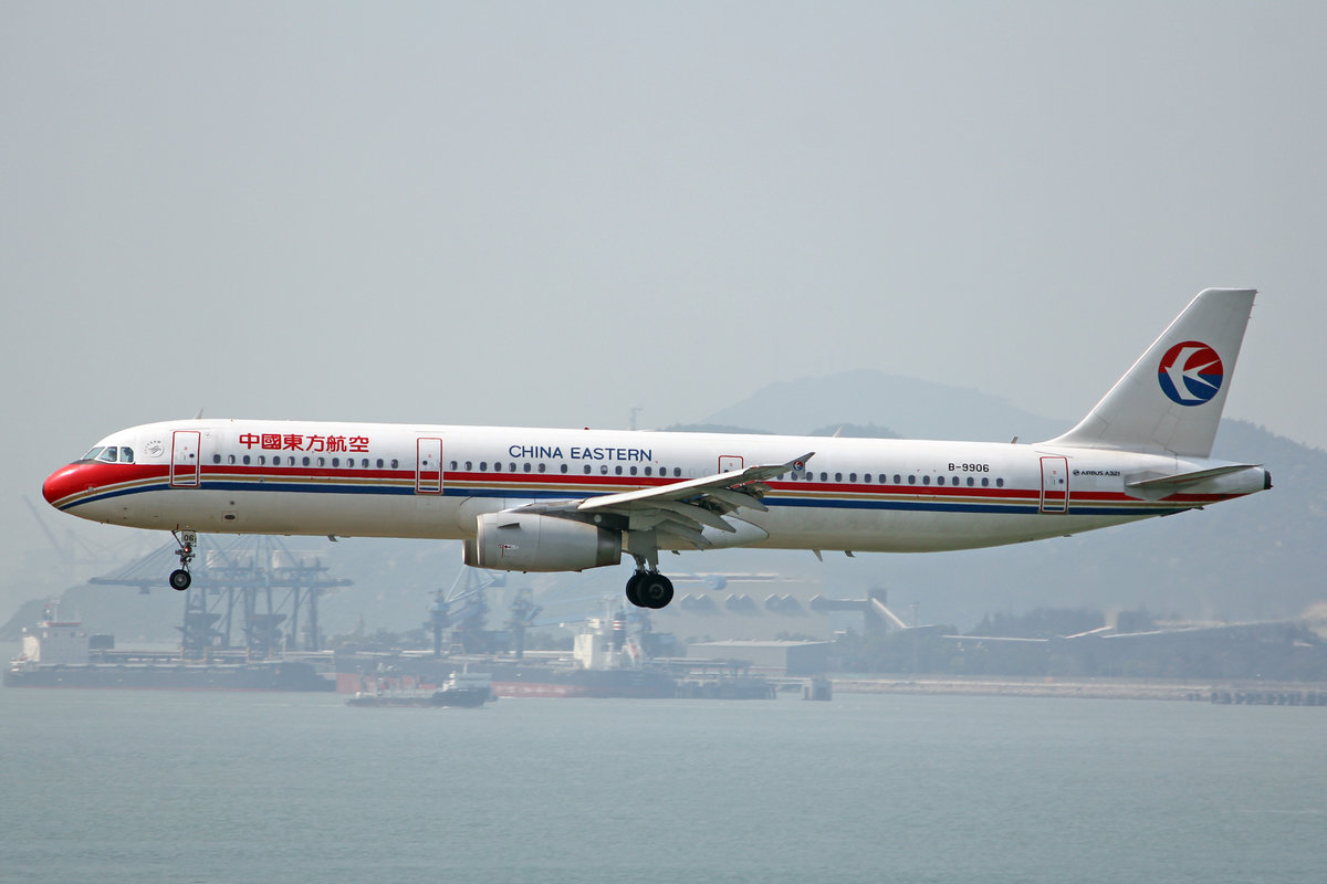 China Eastern Airlines, B-9906, Airbus A321-231, msn: 5558, 18.April 2014, HKG Hong Kong.