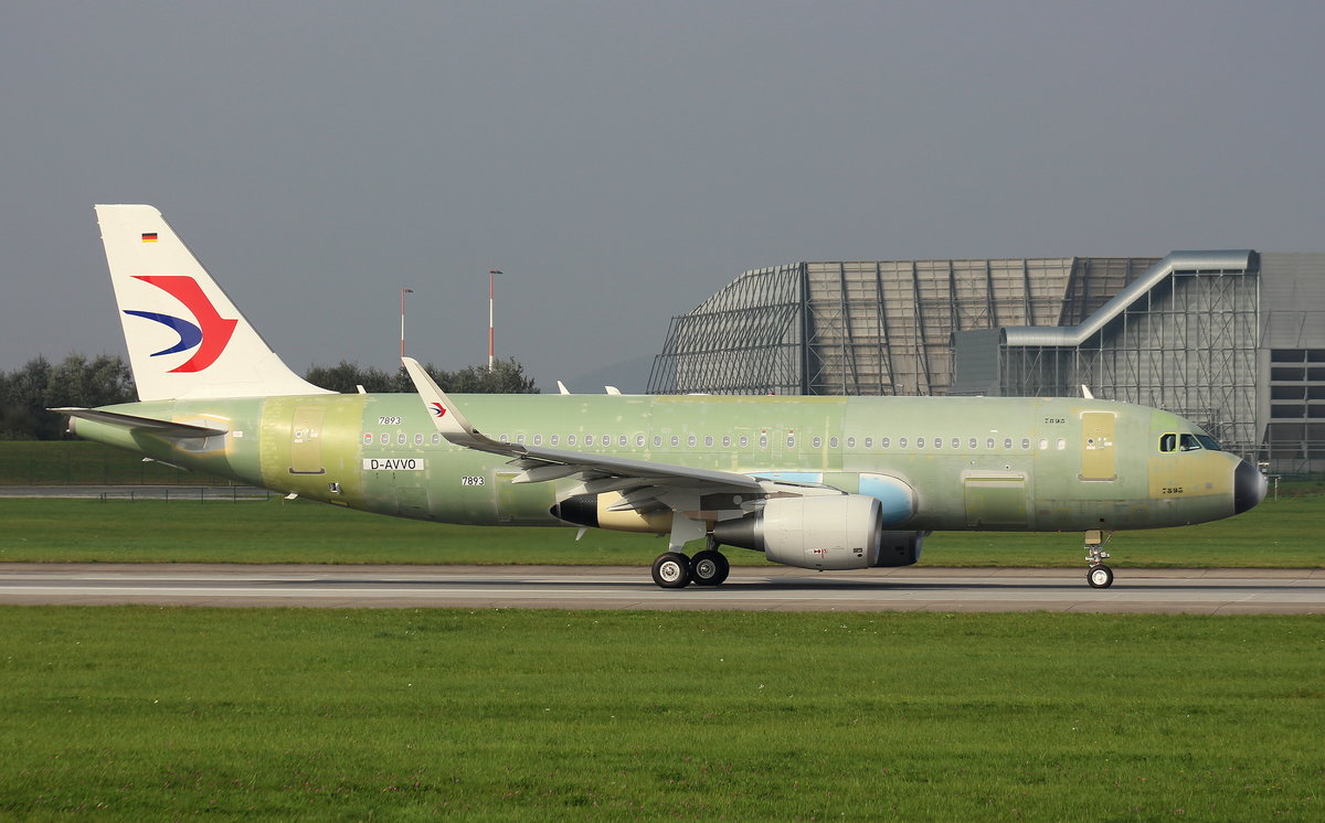 China Eastern Airlines, D-AVVO,Reg. B-....,MSN 7893, Airbus A 320-214 (SL),29.09.2017, XFW-EDHI, Hamburg-Finkenwerder, Germany 