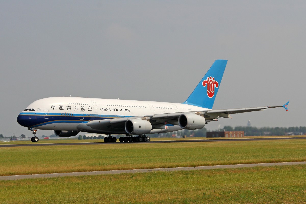 China Southern Airlines, B-6136, Airbus A380-841, 3.Juli 2015, AMS  Amsterdam, Netherlands.