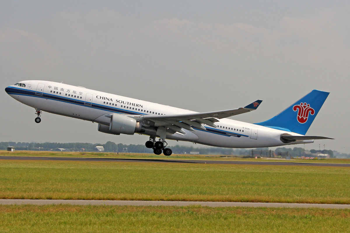 China Southern Airlines, B-6515, Airbus A330-223, msn: 1116, 03.Juli 2015, AMS Amsterdam, Netherland.
