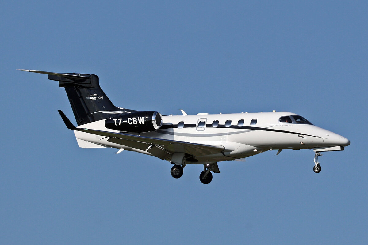 Cinic AG, T7-CBW, Embraer EMB-505 Phenom 300, msn: 50500684, 24.August 2025, ZRH Zürich, Switzerland.