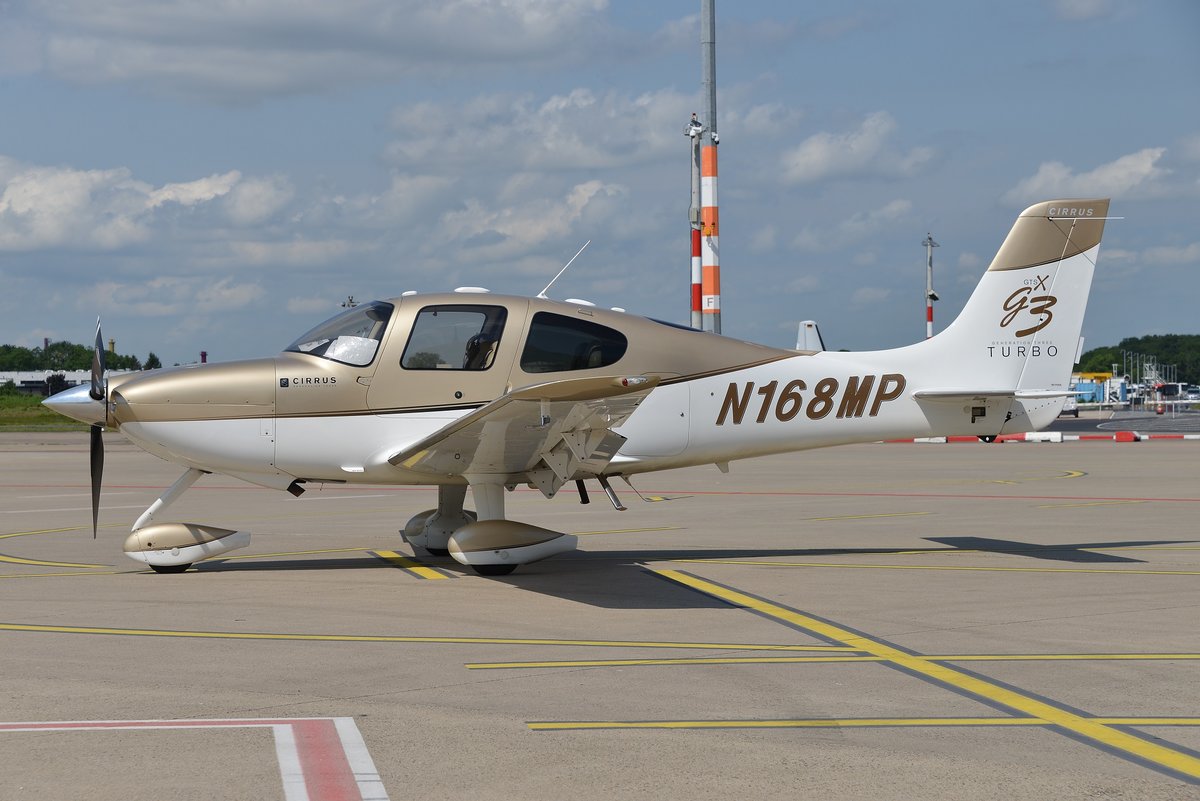 Cirrus Design SR-22 - Private - 2692 - N168MP - 05.06.2019 - EDDK