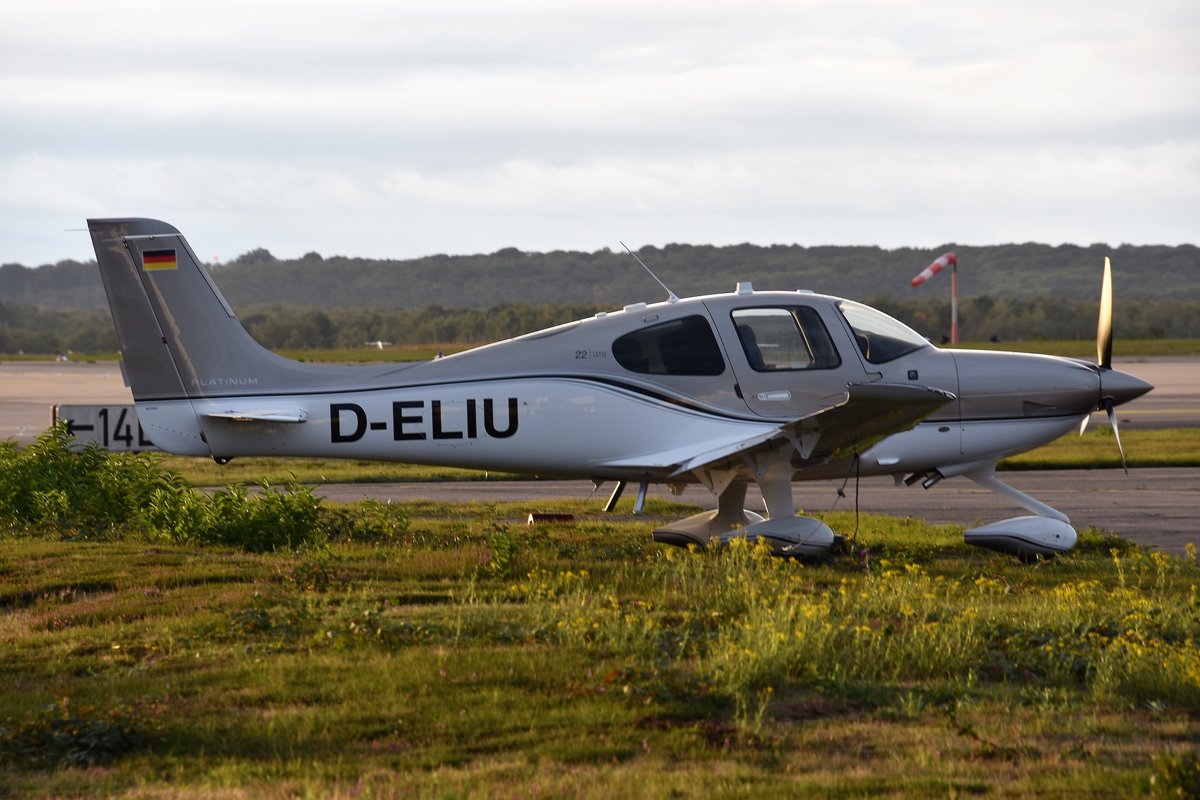 Cirrus Design SR-22 - Private - 4804 - D-ELIU - 28.09.2019 - CGN