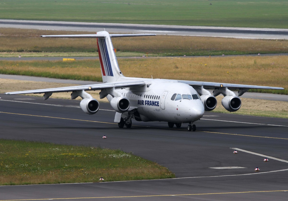City Jet (Air France), EI-RJI  Skellig Michael , BAe 146-200 / Avro RJ-85, 01.07.2013, DUS-EDDL, Dsseldorf, Germany 