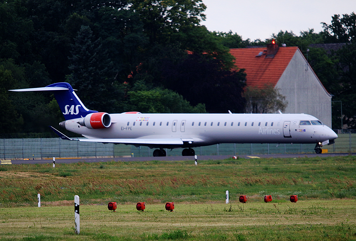 Cityjet, CRJ900ER(SAS CS), EI-FPE, TXL, 15.07.2016