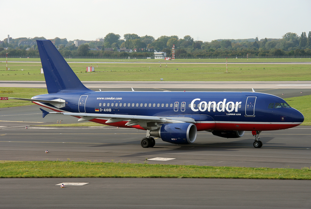 Condor A-319 D-AHHB rollt zur 23L in DUS / EDDL / Düsseldorf am 26.09.2011