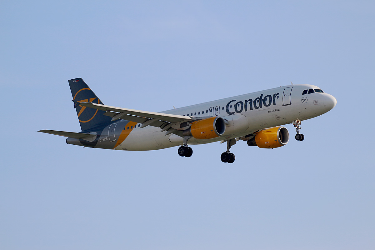 Condor, Airbus A 320-214, D-AICS, BER, 31.10.2021