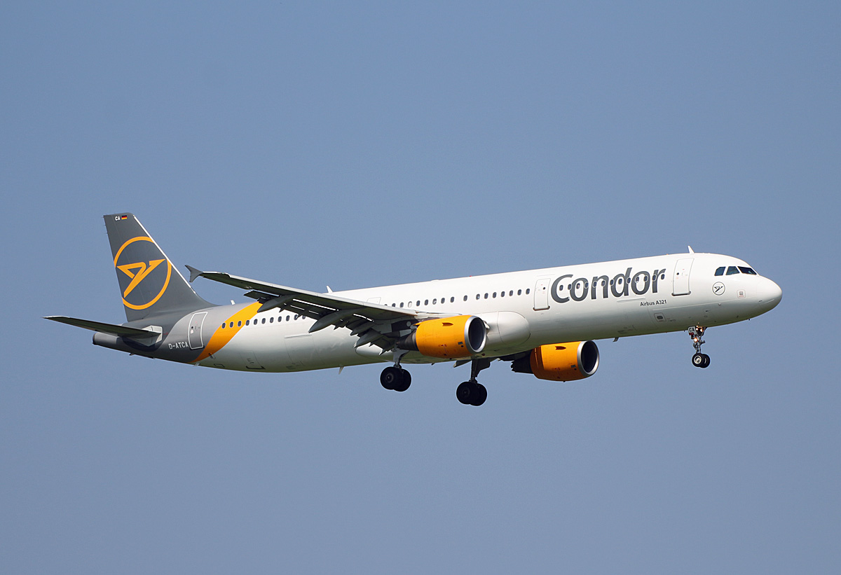 Condor, Airbus A 321-211, D-ATCA, BER, 24.07.2021