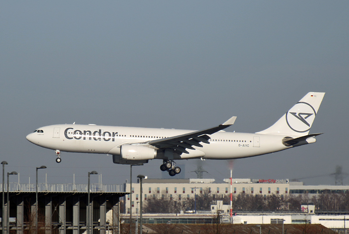 Condor, Airbus A 330-243, D-AIYC, BER, 12.02.2022
