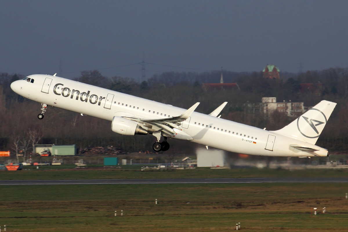 Condor Airbus A321-211 D-ATCF beim Start in Düsseldorf 19.1.2020