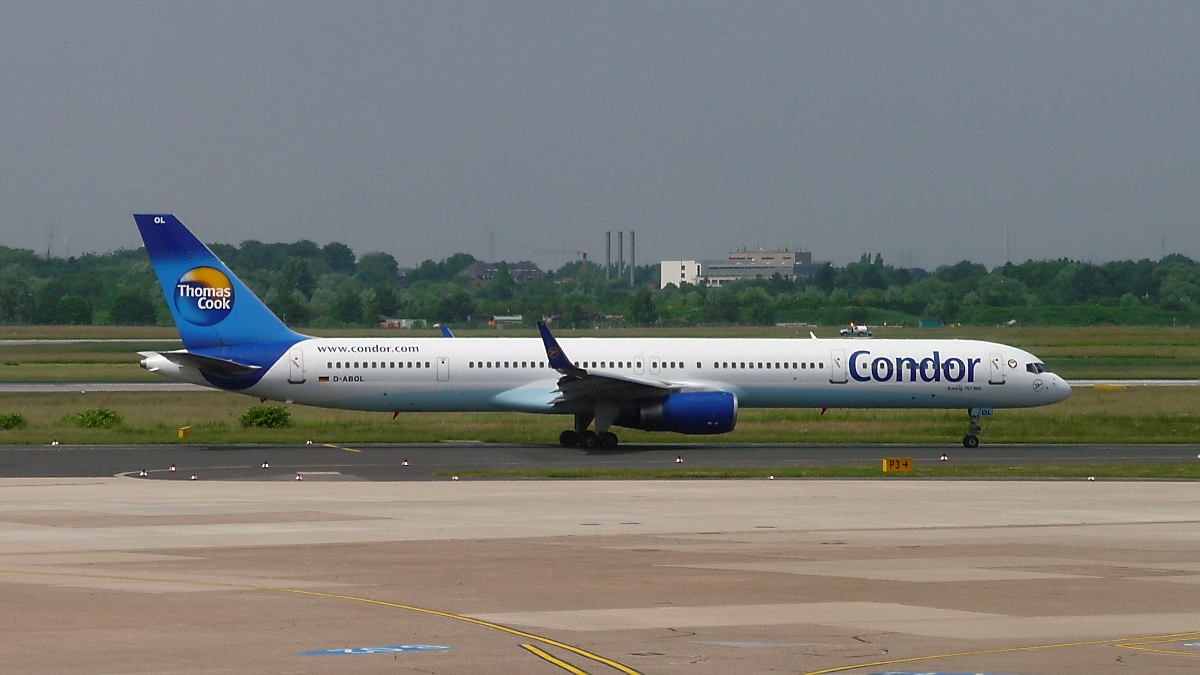 Condor Boeing 757-330, D-ABOL, in DUS, 11.6.13