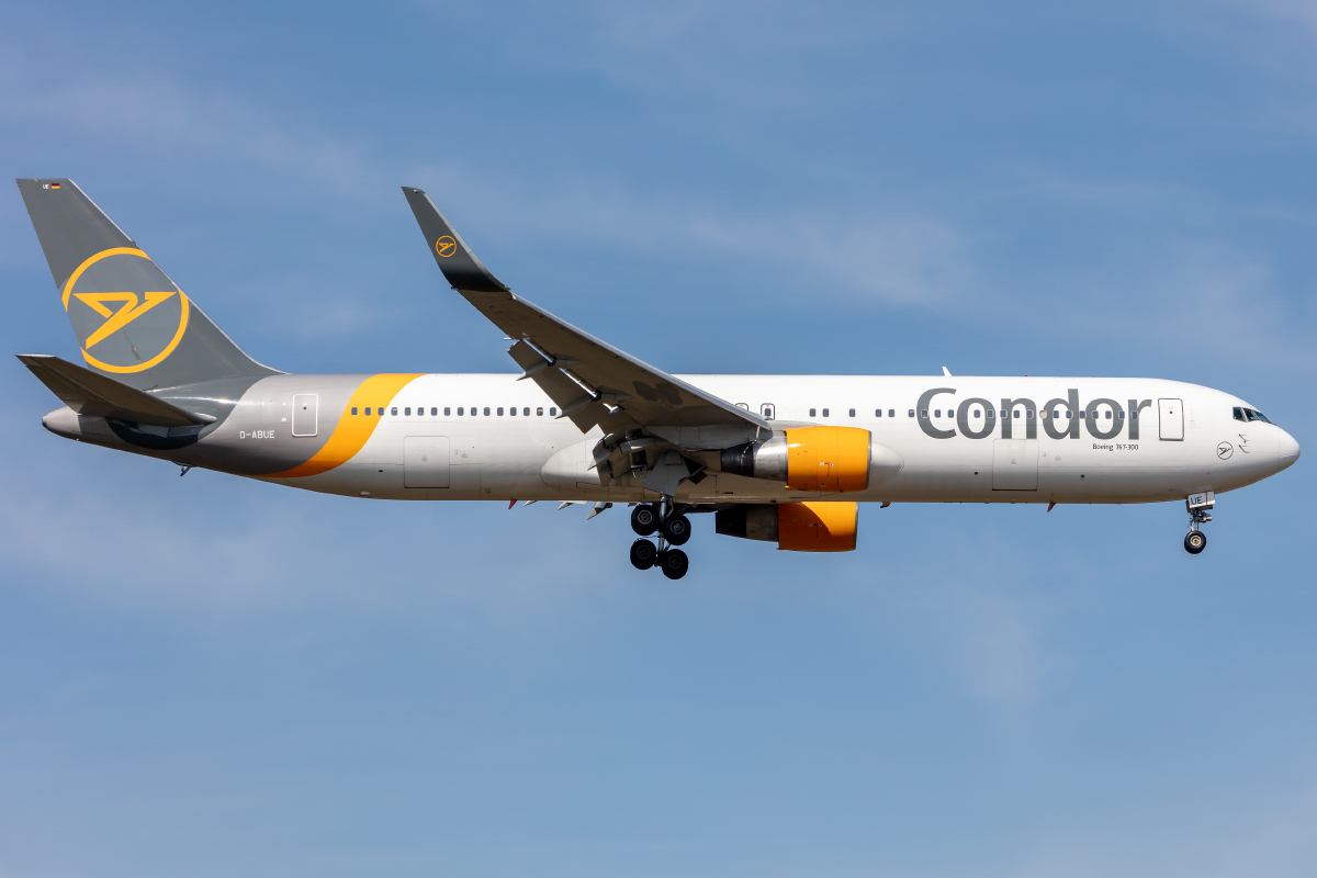 Condor, D-ABUE, Boeing, B767-330, 13.09.2021, FRA, Frankfurt, Germany