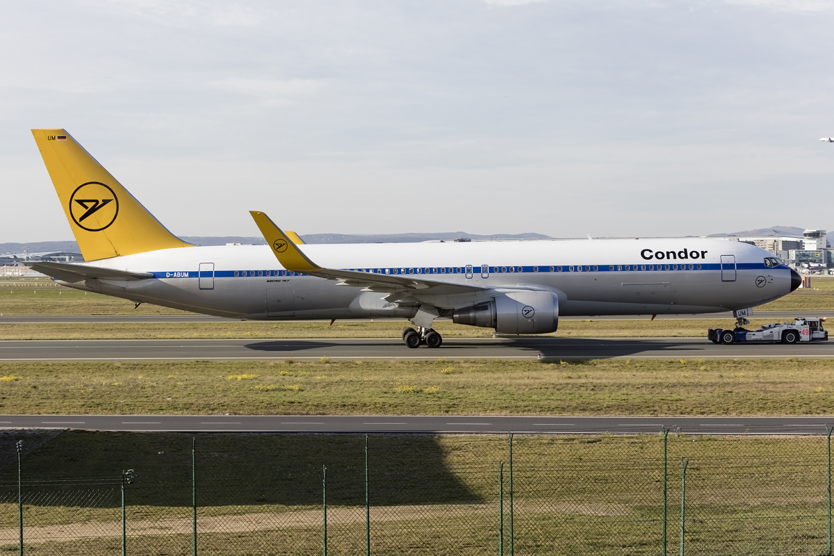 Condor, D-ABUM, Boeing, B767-31B-ER, 08.11.2015, FRA, Frankfurt, Germany




