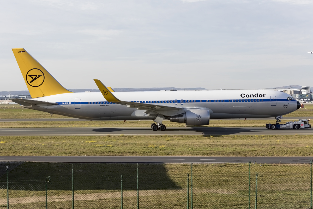 Condor, D-ABUM, Boeing, B767-31B-ER, 08.11.2015, FRA, Frankfurt, Germany




