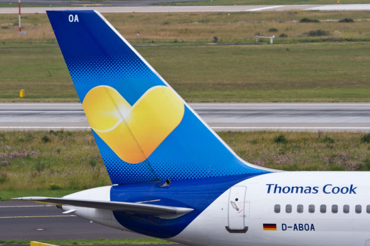 Condor (DE-CFG), D-ABOA, Boeing, 757-330 wl (Seitenleitwerk/Tail ~ Misch-Lkrg.), 27.06.2015, DUS-EDDL, Düsseldorf, Germany