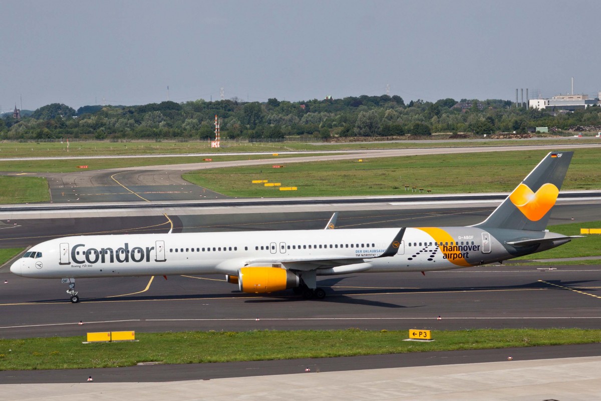Condor (DE-CFG), D-ABOF (Airport HAJ-Sticker), Boeing, 757-330 wl (neue  Sunny Heart  Lkrg.), 22.08.2015, DUS-EDDL, Düsseldorf, Germany 