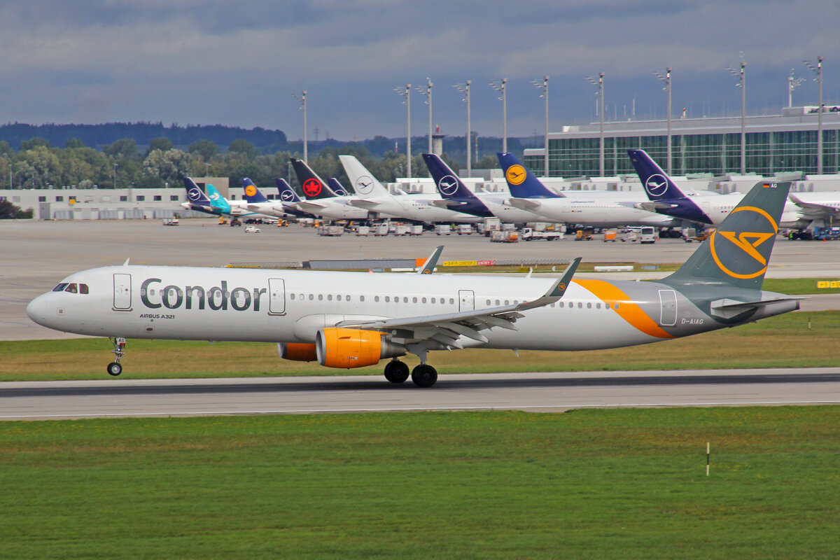 Condor Flugdienst, D-AIAG, Airbus A321-211, msn: 6590, 10.September 2022, MUC München, Germany.