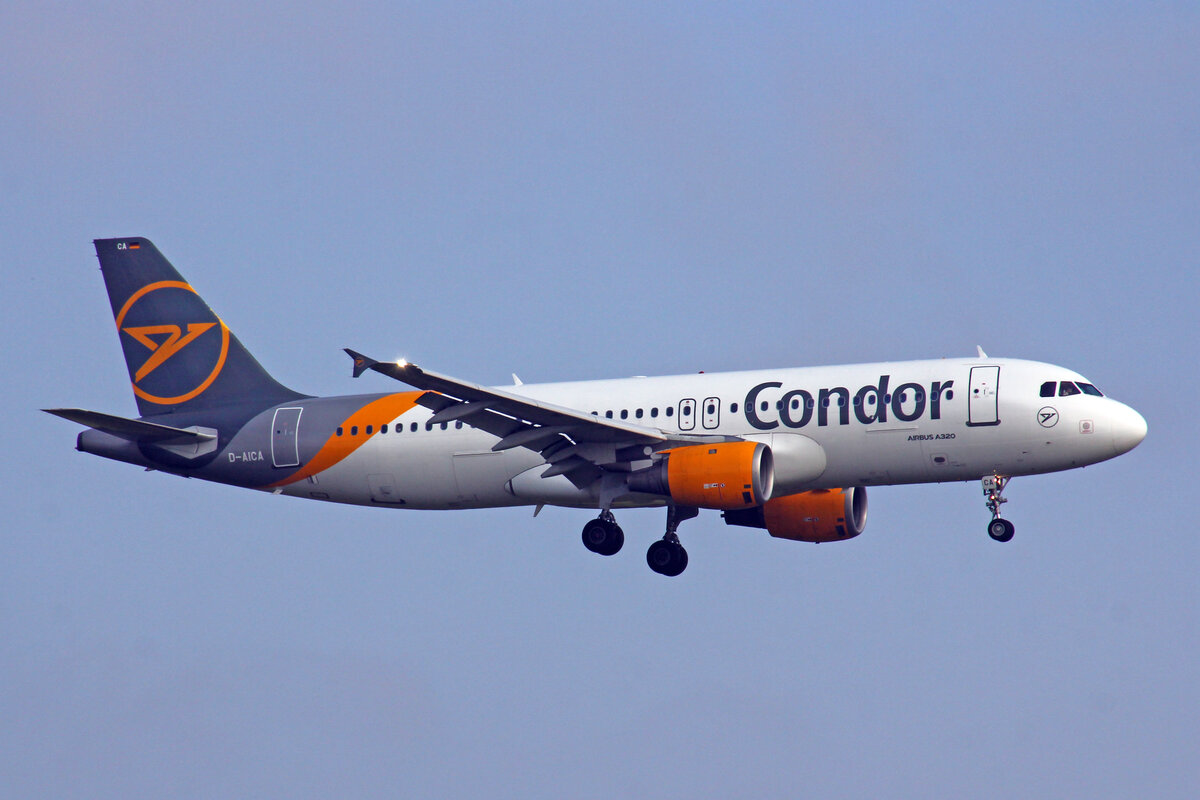 Condor Flugdienst, D-AICA, Airbus A320-212, msn: 774, 16.Oktober 2021, ZRH Zürich, Switzerland.
