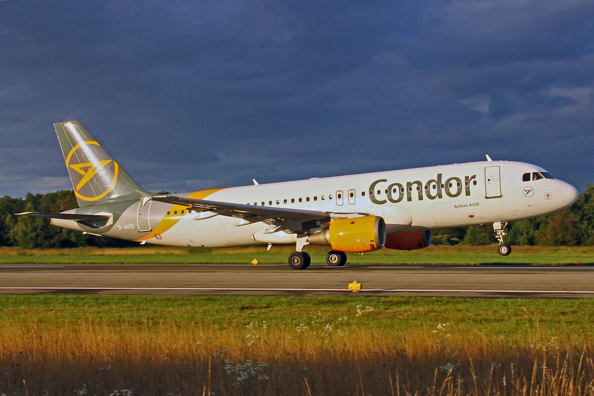 Condor Flugdienst, D-AICD, Airbus A320-212, msn: 884, 08.August 2021, ZRH Zürich, Switzerland.