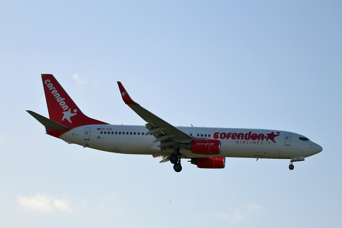 Corendon Airlines, Boeing B 737-8HX, TC-TJU, TXL, 19.09.2019