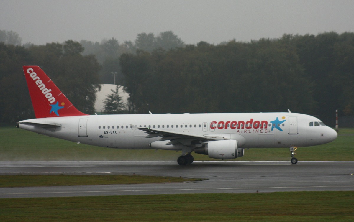 Corendon,ES-SAK,(C/N 888),Airbus A 320-214,18.10.2015,HAM-EDDH, Hamburg, Germany 