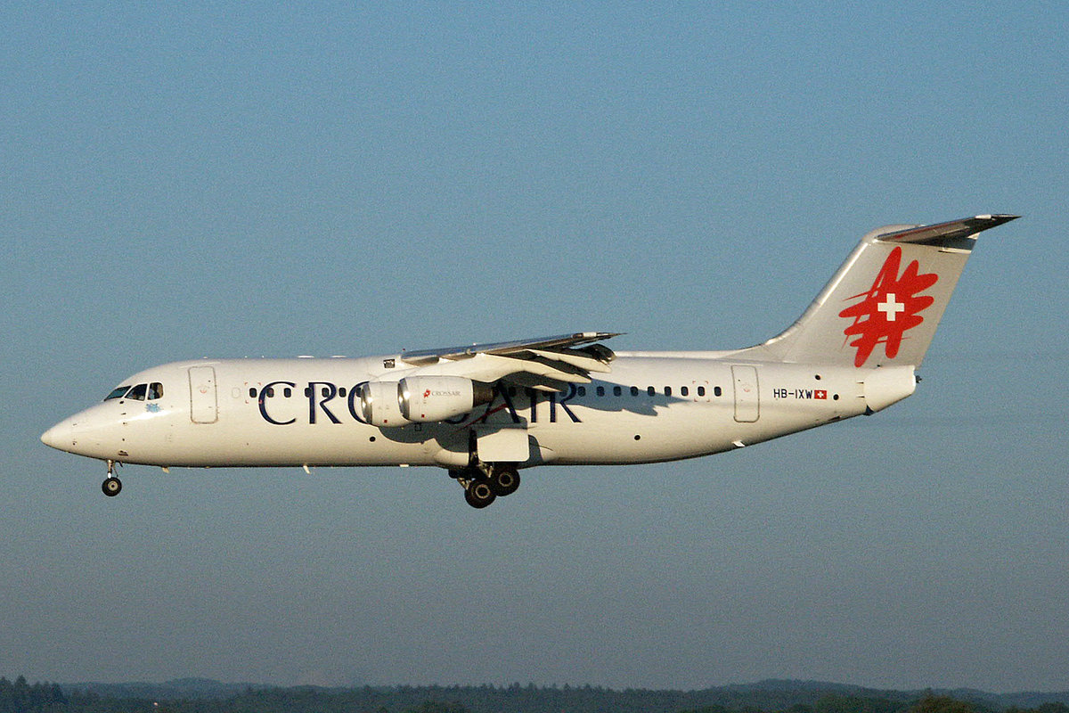 Crossair, HB-IXW, BAe Avro RJ100, 21.Mai 2002, ZRH Zürich, Switzerland.
