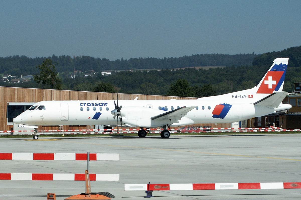 Crossair, HB-IZV, Saab 2000, 14.September 2002, ZRH Zürich, Switzerland.