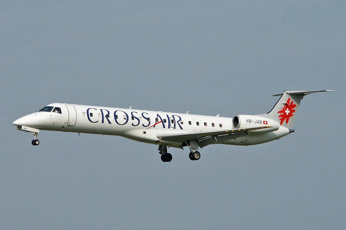 Crossair, HB-JAB, Embraer ERJ-145, 11.Juni 2003, ZRH Zürich, Switzerland.