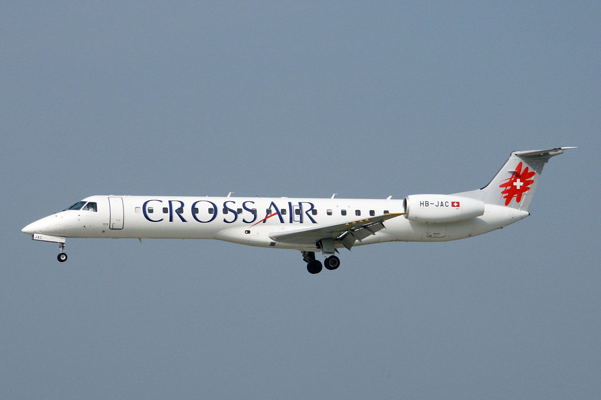 Crossair, HB-JAC, Embraer ERJ-145, 11.Juni 2003, ZRH Zürich, Switzerland.