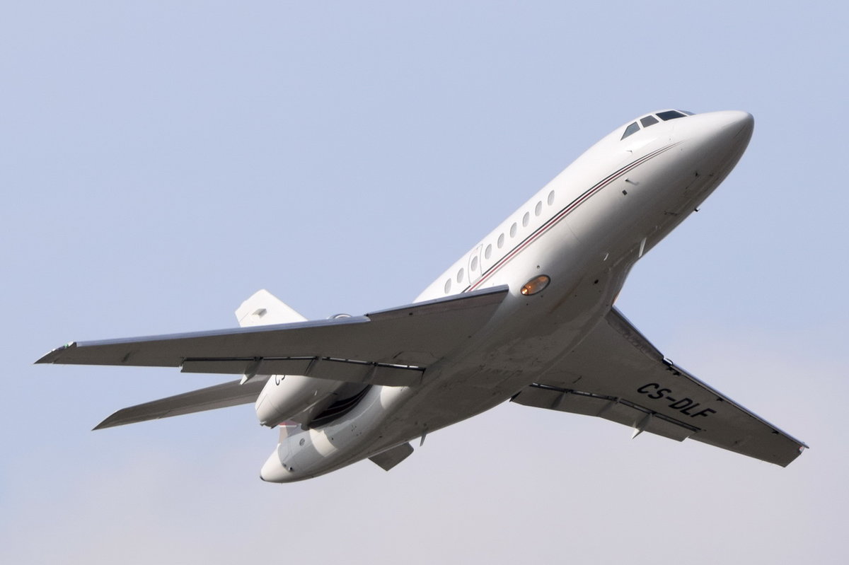CS-DLF NetJets Europe Dassault Falcon 2000EX   gestartet in München am 13.10.2016