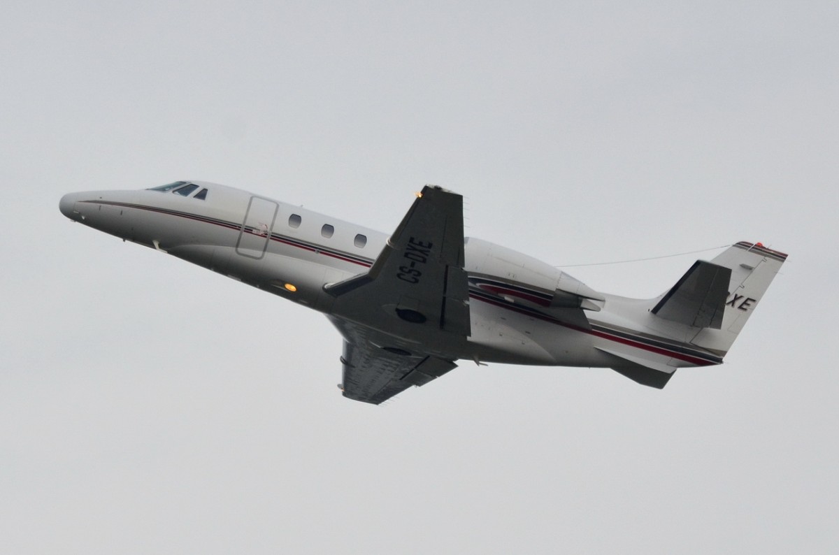 CS-DXE NetJets Europe Cessna 560XL Citation XLS   in Tegel am 14.10.2014 gestartet
