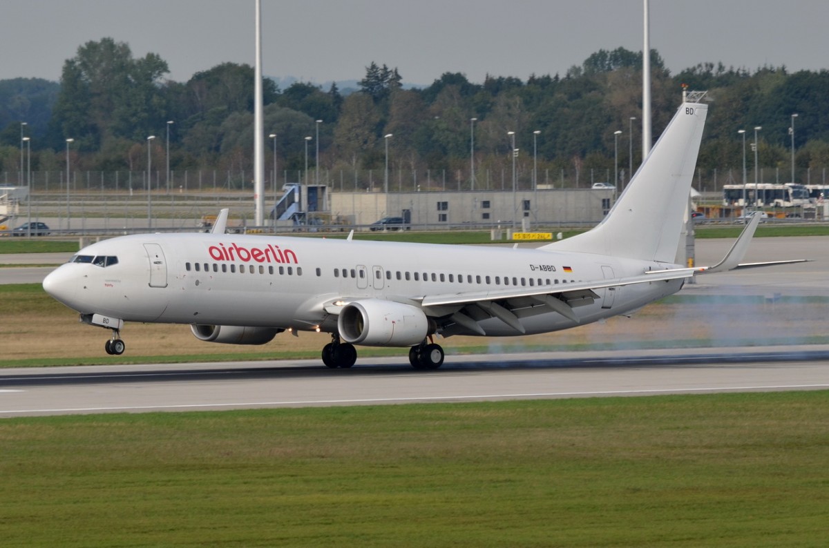 D-ABBD Air Berlin Boeing 737-86J(WL)  gelandet in München am  11.09.2015