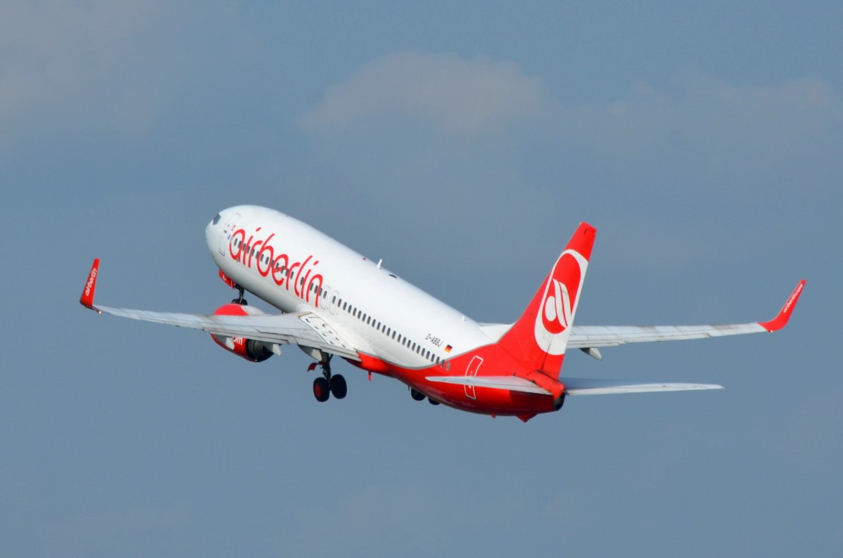 D-ABBJ Air Berlin Boeing 737-86Q (WL)    am 21.08.2014 in Tegel gestartet