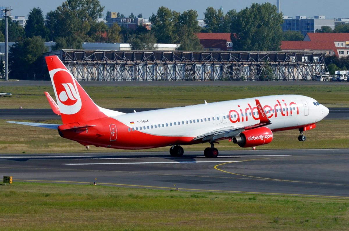 D-ABBX Air Berlin Boeing 737-808 (WL)  in Tegel am 04.09.2014 gestartet