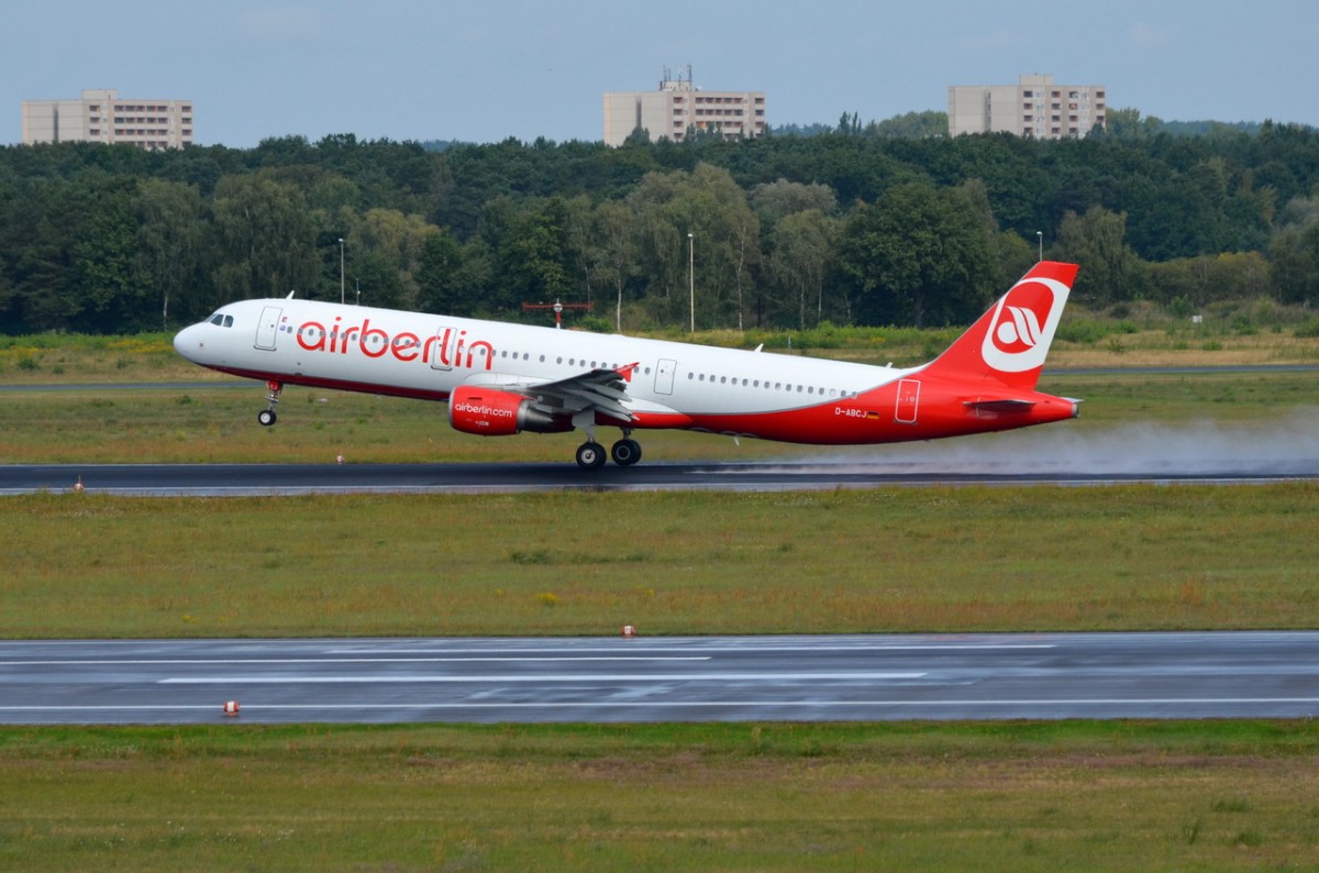 D-ABCJ Air Berlin Airbus A321-211   Start in Tegel am 21.08.2014