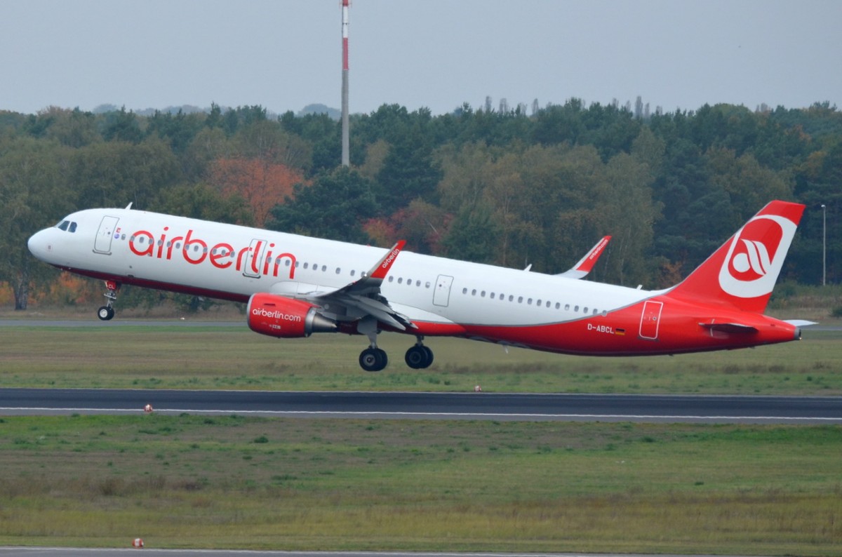 D-ABCL Air Berlin Airbus A321-211 (WL)   gestartet in Tegel am 14.10.2014 
