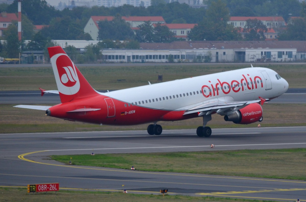 D-ABDW Air Berlin Airbus A320-214    beim Start am 12.09.2014 in Tegel