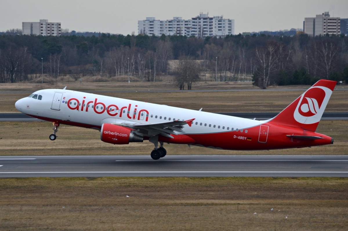 D-ABDY Air Berlin Airbus A320-214     18.02.2014   Berlin-Tegel