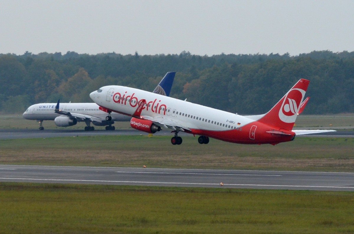 D-ABKJ Air Berlin Boeing 737-86J (WL)   gestartet am 14.10.2014 in Tegel