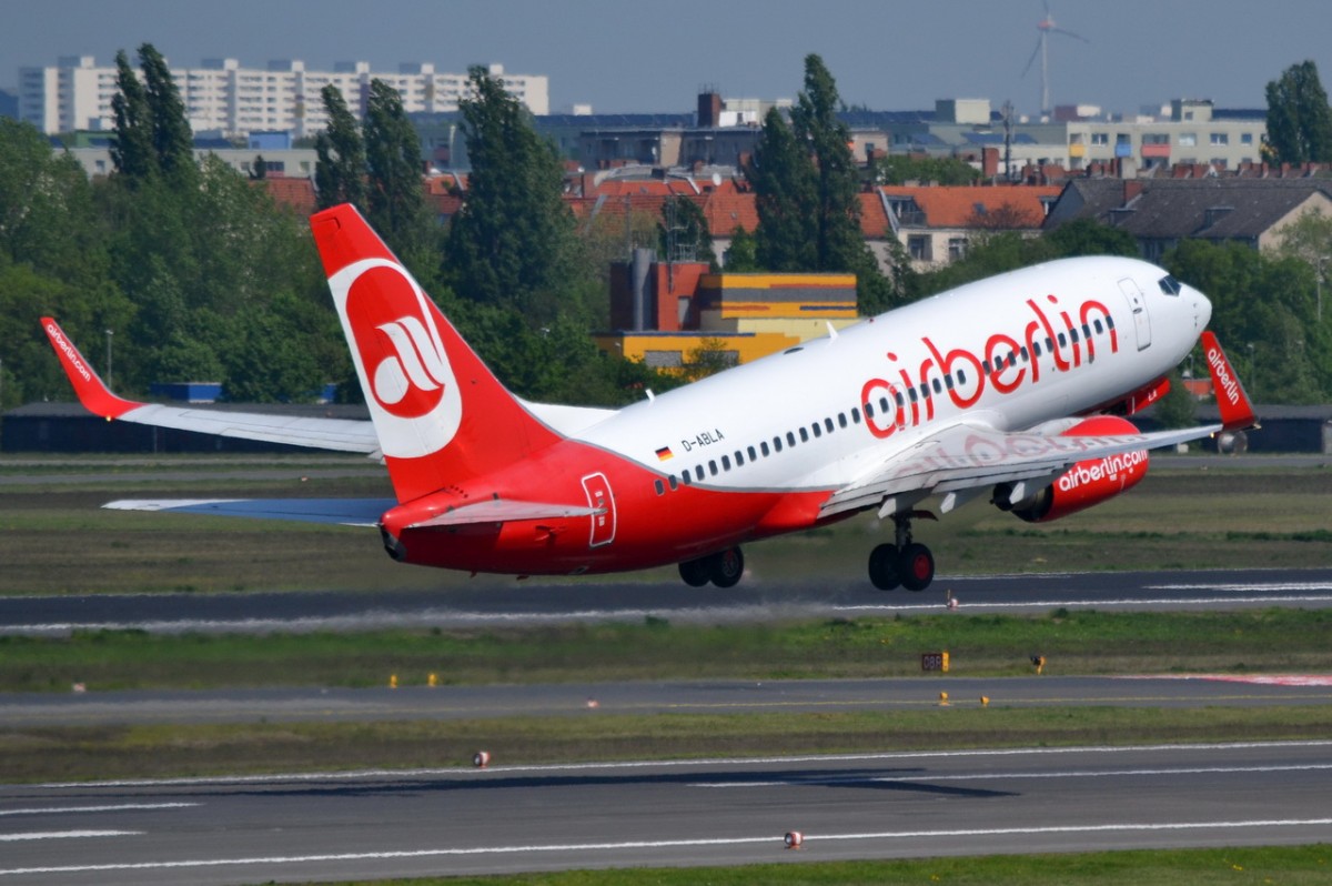 D-ABLA Air Berlin Boeing 737-76J (WL)   in Tegel gestartet 25.04.2013