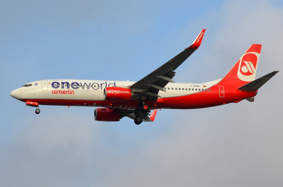 D-ABME Air Berlin Boeing 737-86J(WL) am 21.11.2014 Anflug auf Tegel