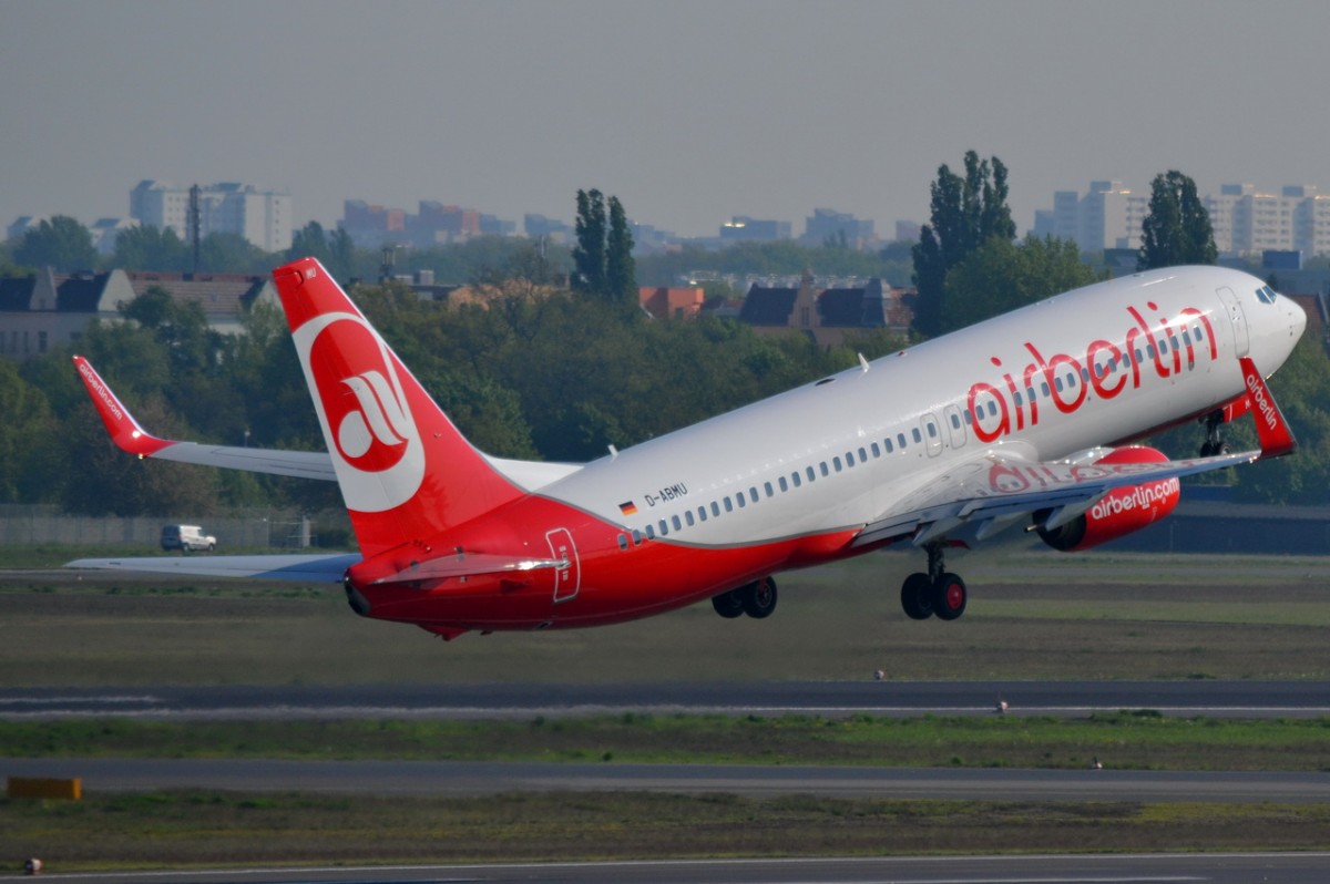 D-ABMU Air Berlin Boeing 737-86J (WL)  Start in Tegel am 25.04.2014