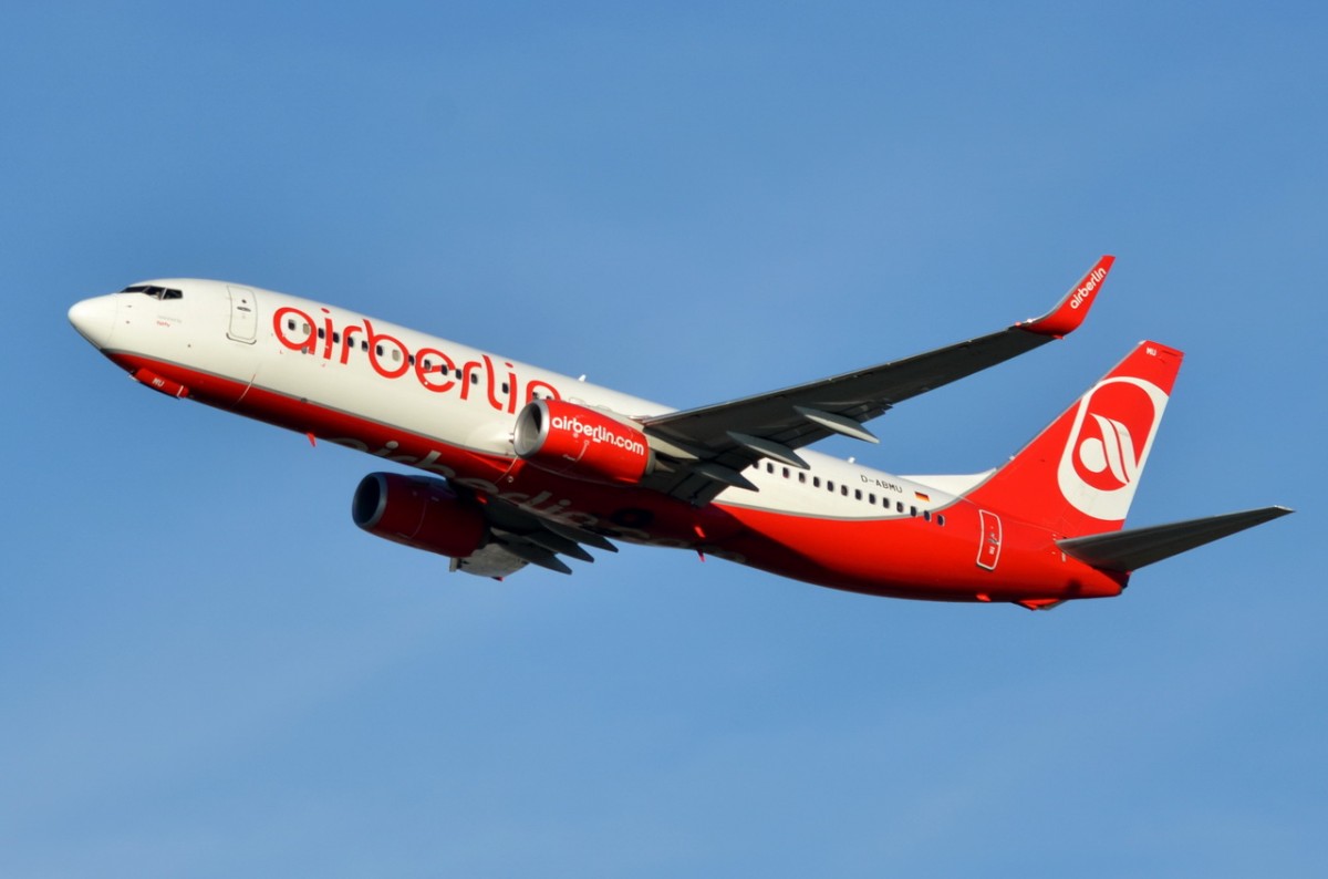 D-ABMU Air Berlin Boeing 737-86J(WL)  am 05.12.2015 in München gestartet