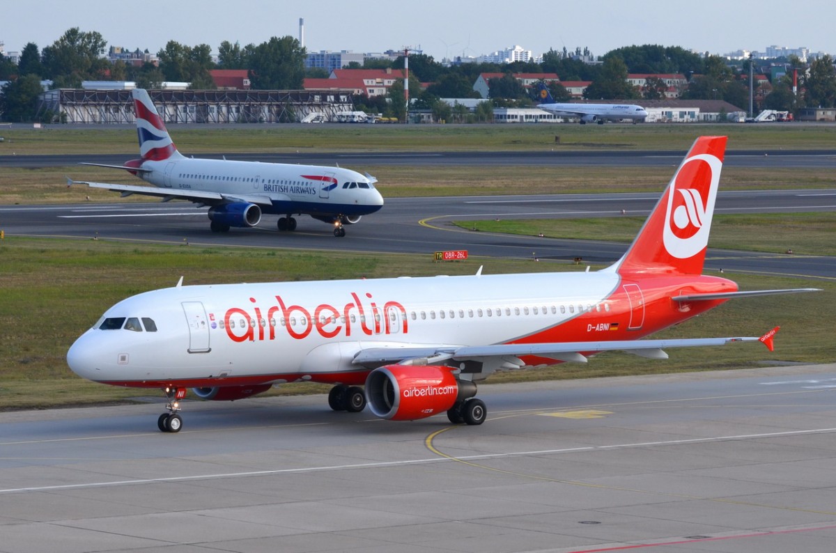 D-ABNI Air Berlin  Airbus A320-214  zum Start in Tegel am 03.09.2014
